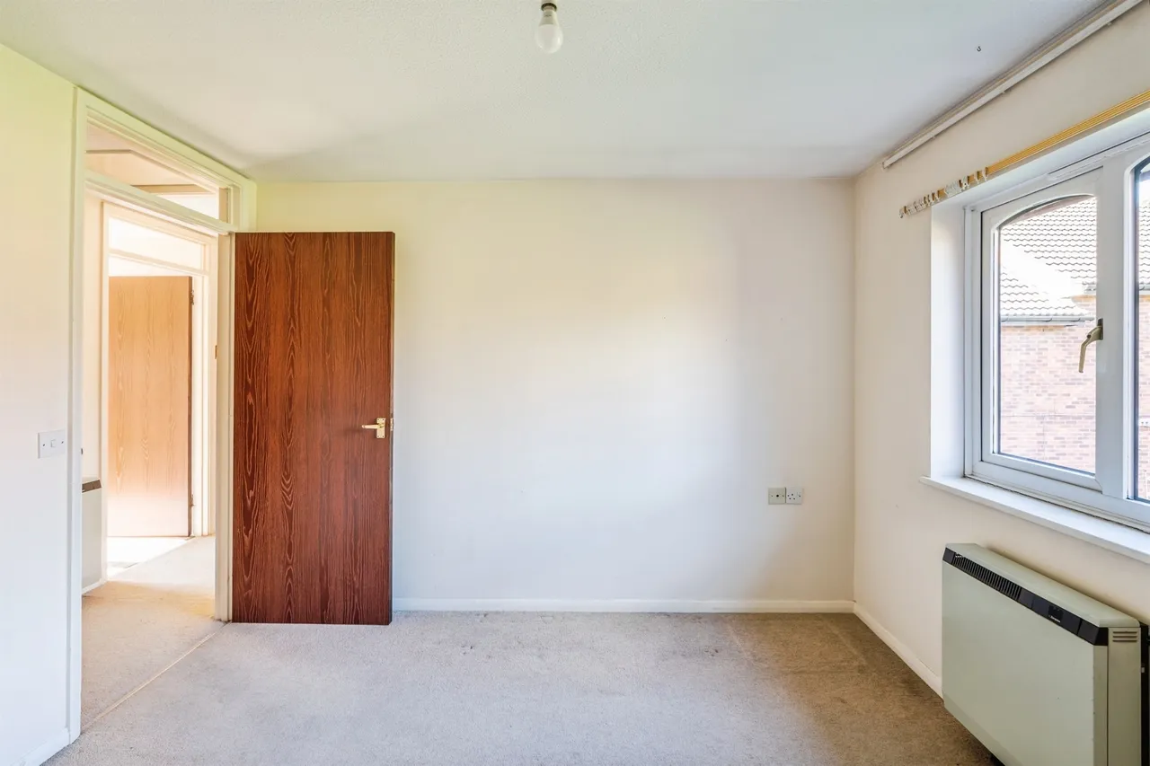 Swanley Close, Eastbourne, photo 8