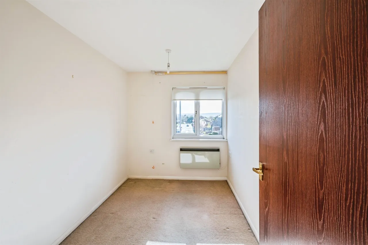 Swanley Close, Eastbourne, photo 11