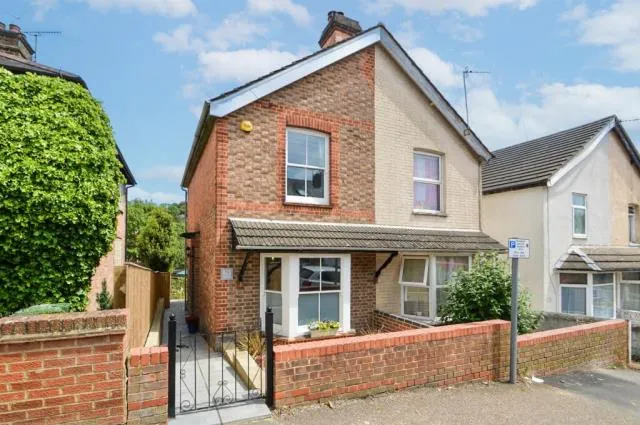 2 bed house for sale, Totteridge Avenue, High Wycombe, HP13