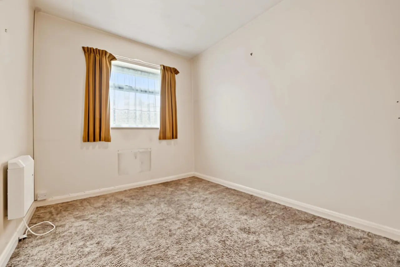 Cannam Close, Middleton, LE16, photo 12