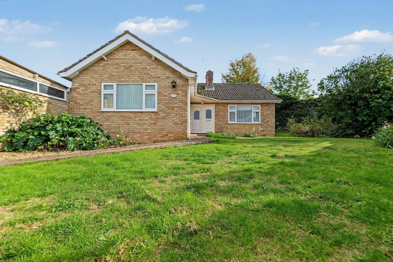Cannam Close, Middleton, LE16, photo 20