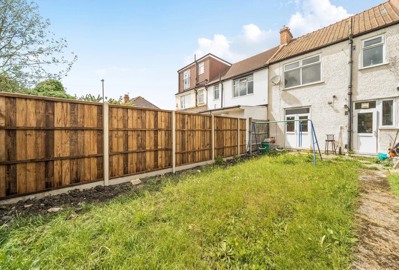Manor Road, Mitcham, CR4 1JE, photo 9