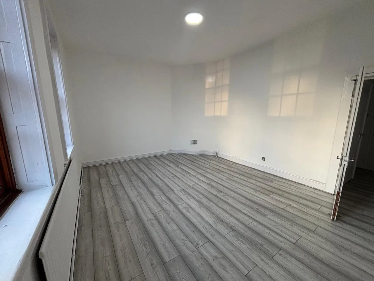 The Elms, DE22, photo 5