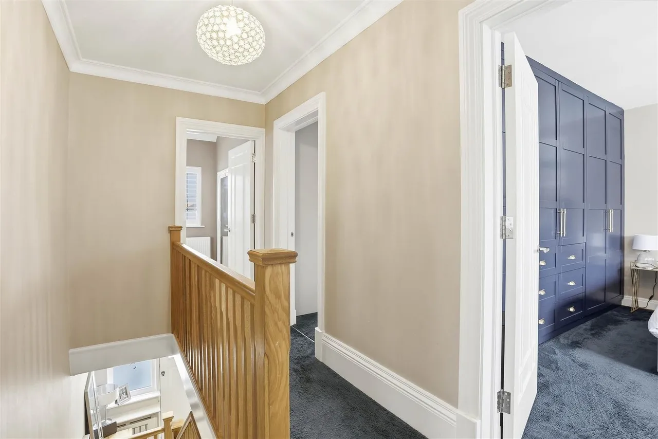 South Drive, South Cheam, SM2, photo 24