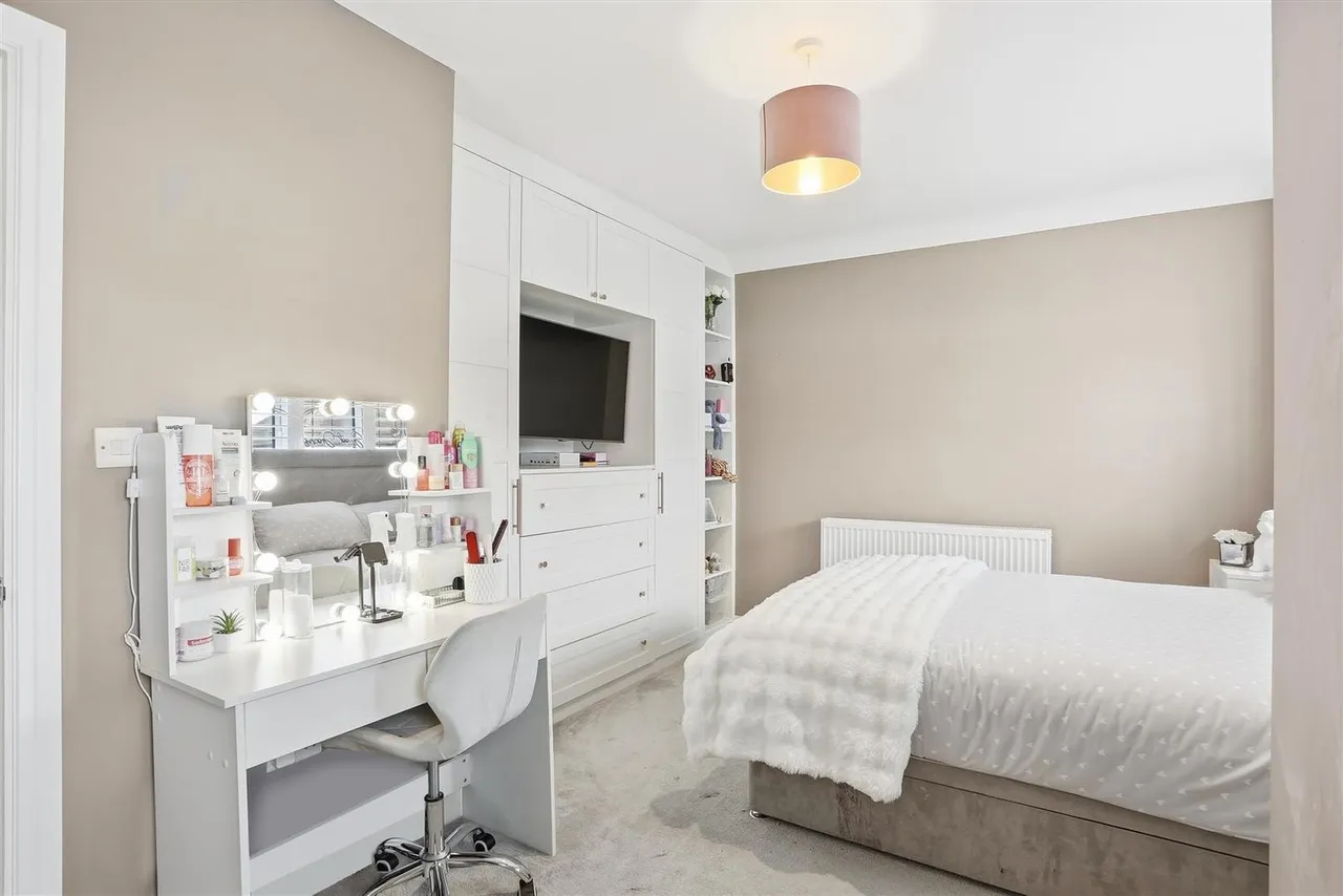 South Drive, South Cheam, SM2, photo 33