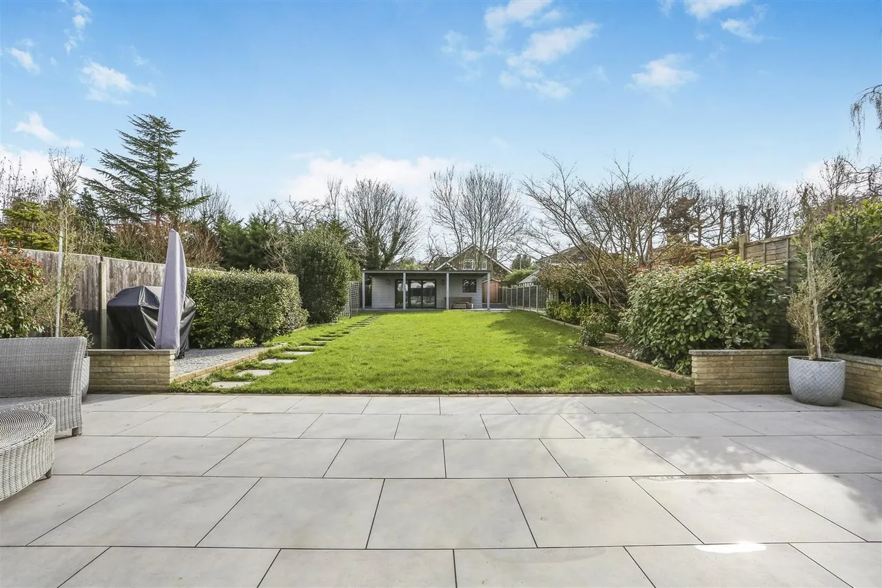 South Drive, South Cheam, SM2, photo 17
