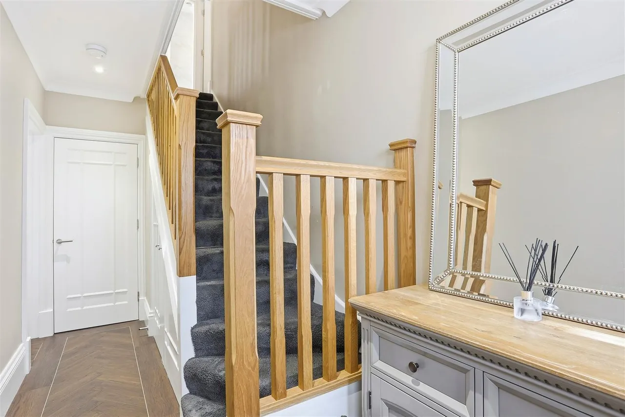 South Drive, South Cheam, SM2, photo 5