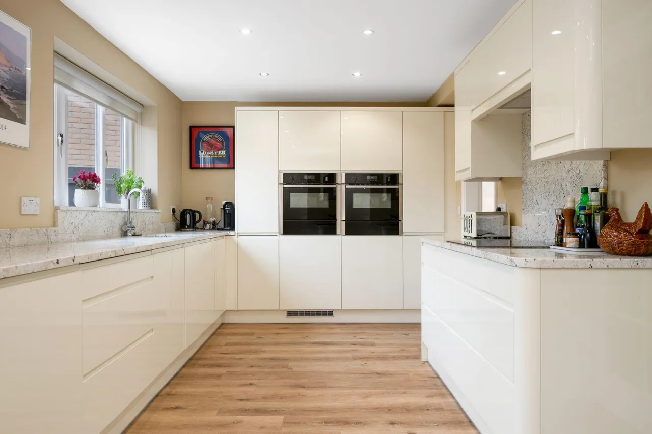 Uffington Road, Barnack, PE9, photo 5