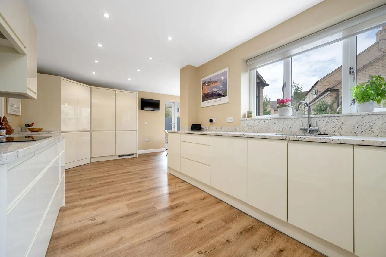 Uffington Road, Barnack, PE9, photo 9
