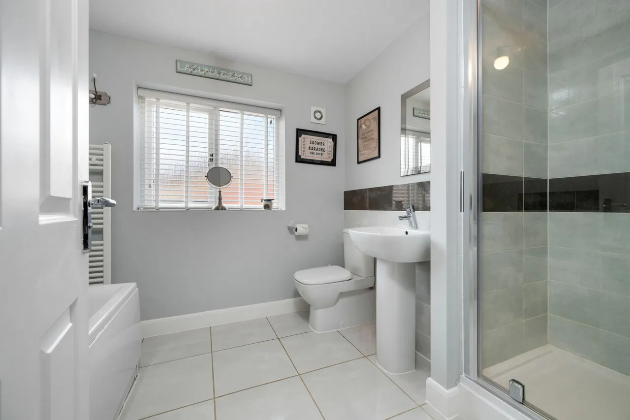 Uffington Road, Barnack, PE9, photo 15
