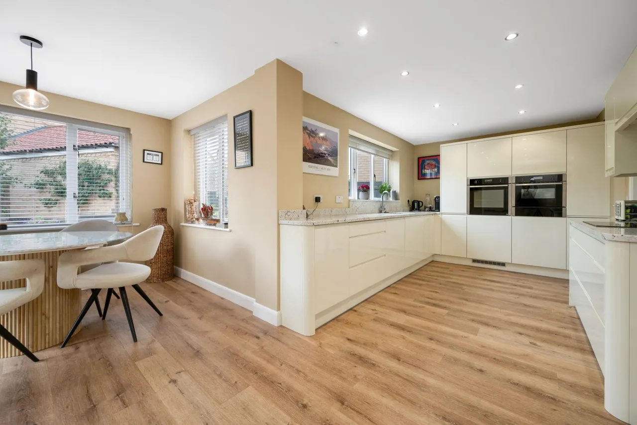Uffington Road, Barnack, PE9, photo 3