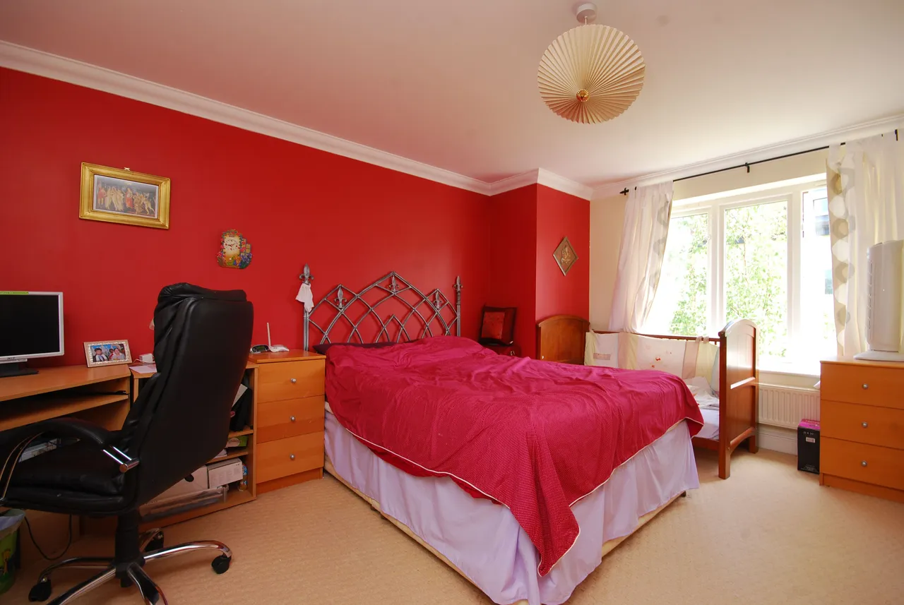 Guildford, GU4, photo 9