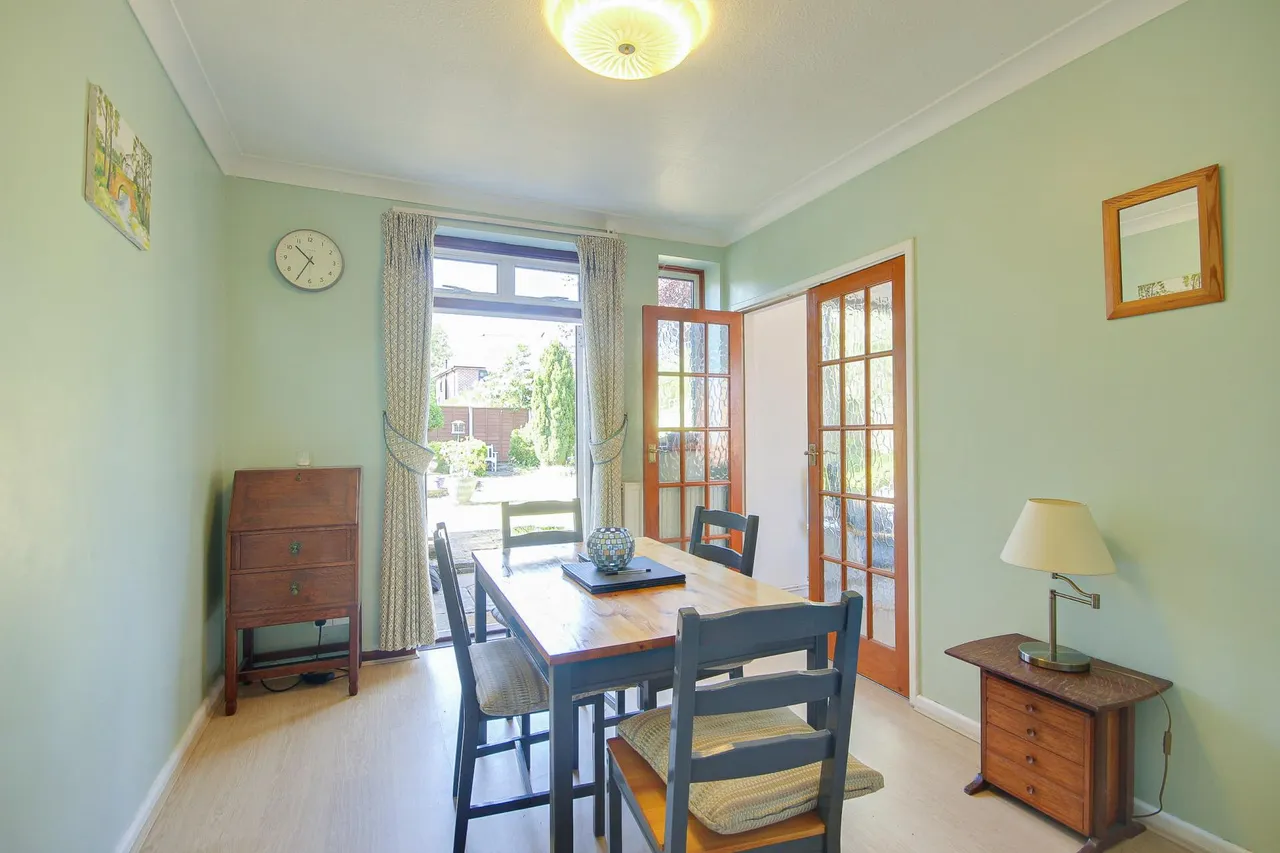 Estcourt Close, Longlevens, Gloucester, GL1, photo 4