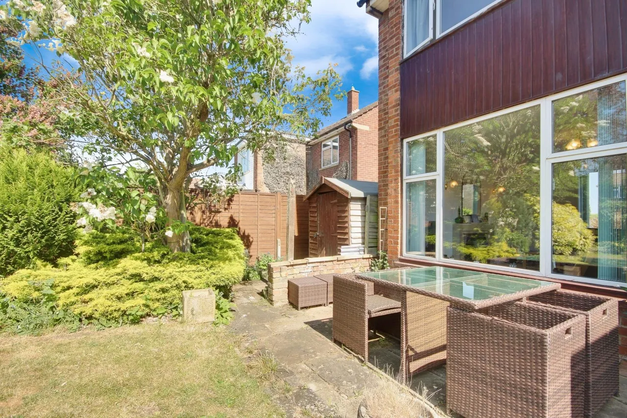 Estcourt Close, Longlevens, Gloucester, GL1, photo 6