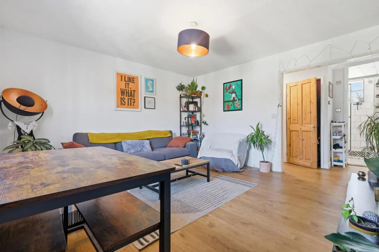 Grange Park Road, Leyton, E10, photo 3