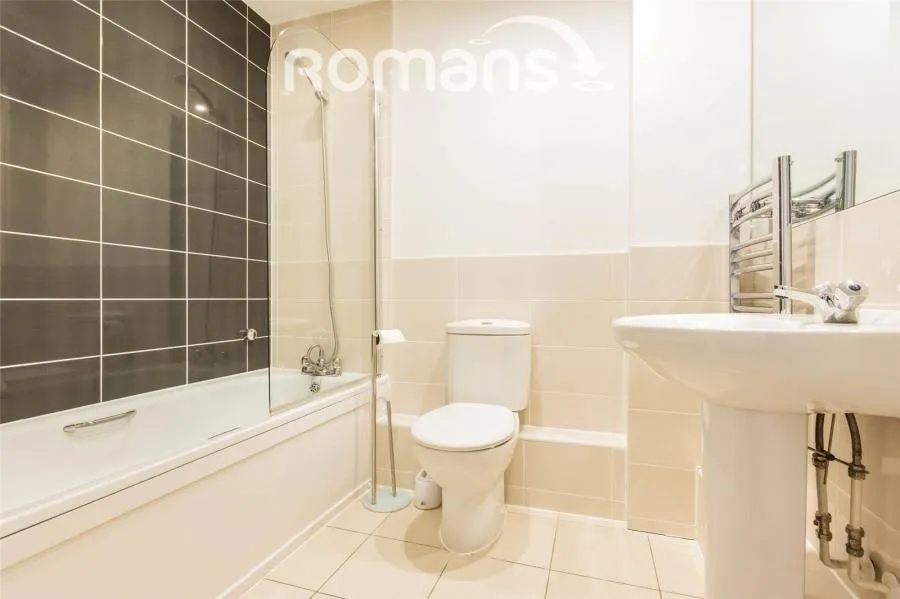 Outfield Crescent, Wokingham, RG40, photo 7