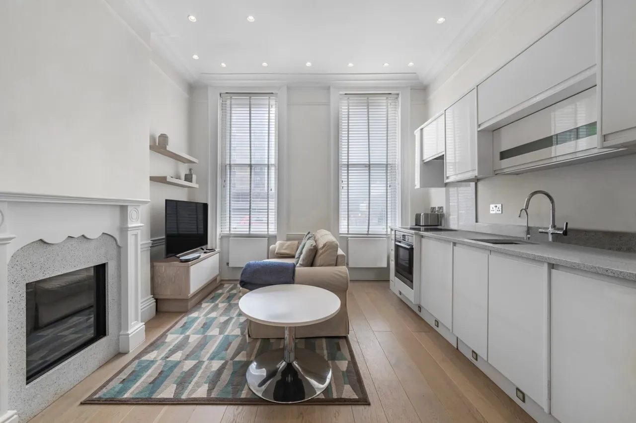1 bed flat to rent, Guilford Street, Bloomsbury, WC1N