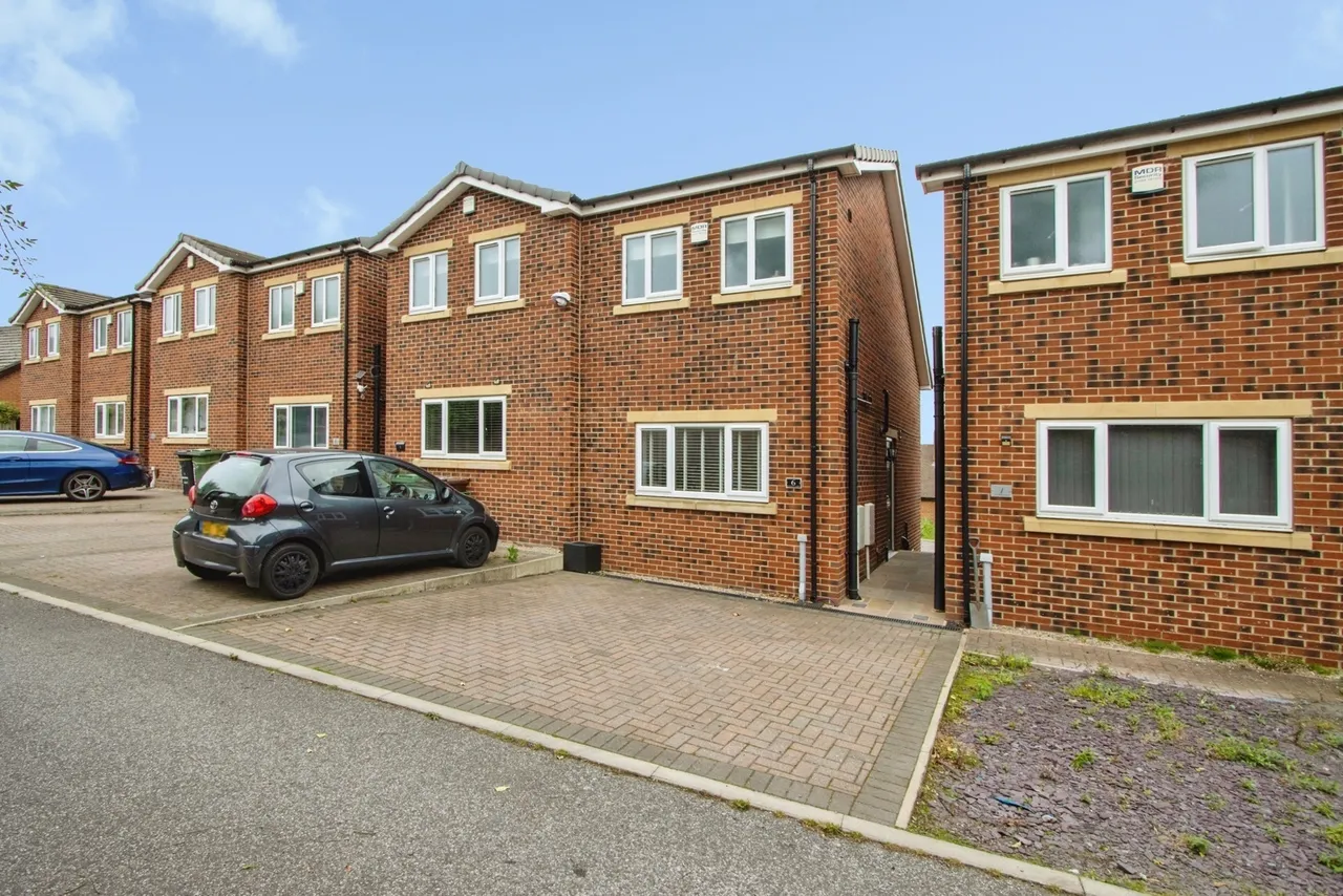 3 bed house for sale, Rosedene Court, Earlsheaton, WF12