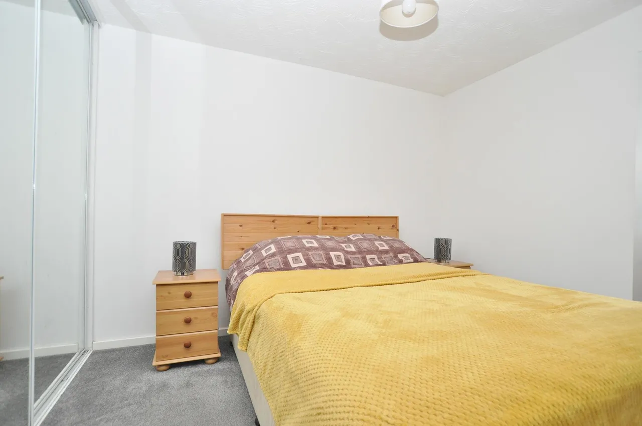 Redoubt Close, Hitchin, SG4, photo 12