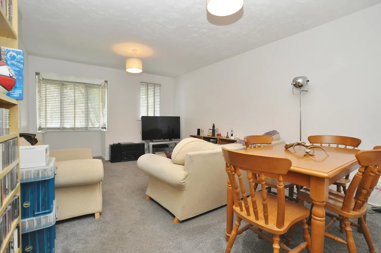 Redoubt Close, Hitchin, SG4, photo 11