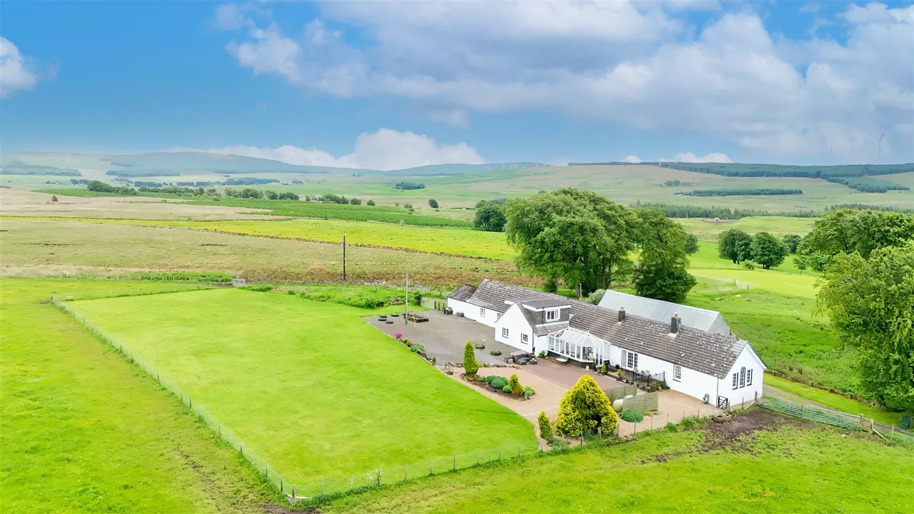 Drumclog, Strathaven, ML10 6QJ, photo 35