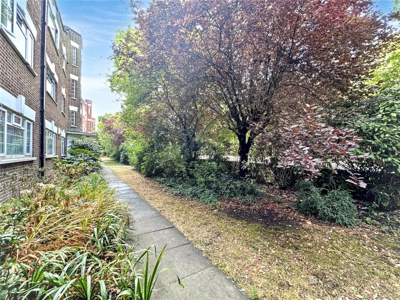 Merton Mansions, Raynes Park, photo 14
