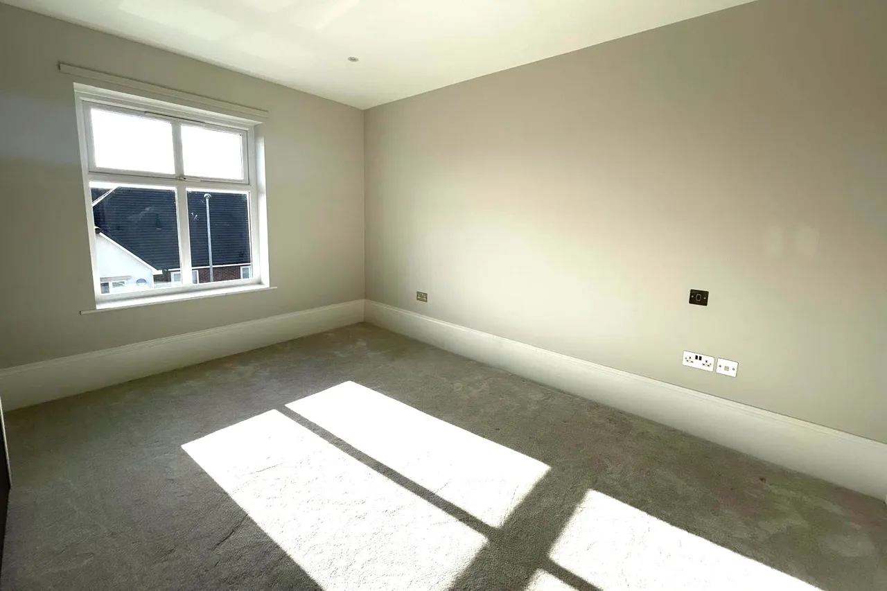 Farnham Road, Liss, GU33, photo 8