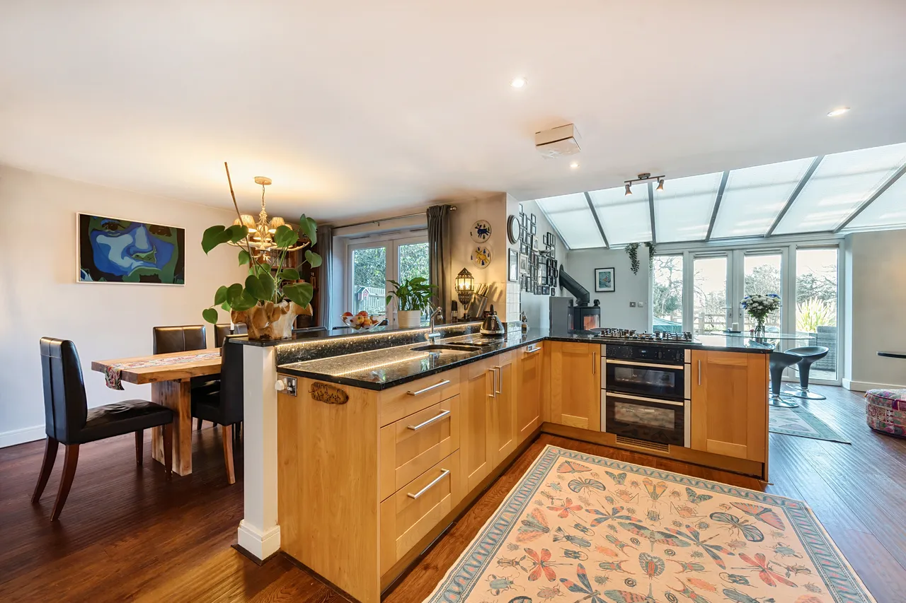Newbery Close, Caterham, CR3, photo 2