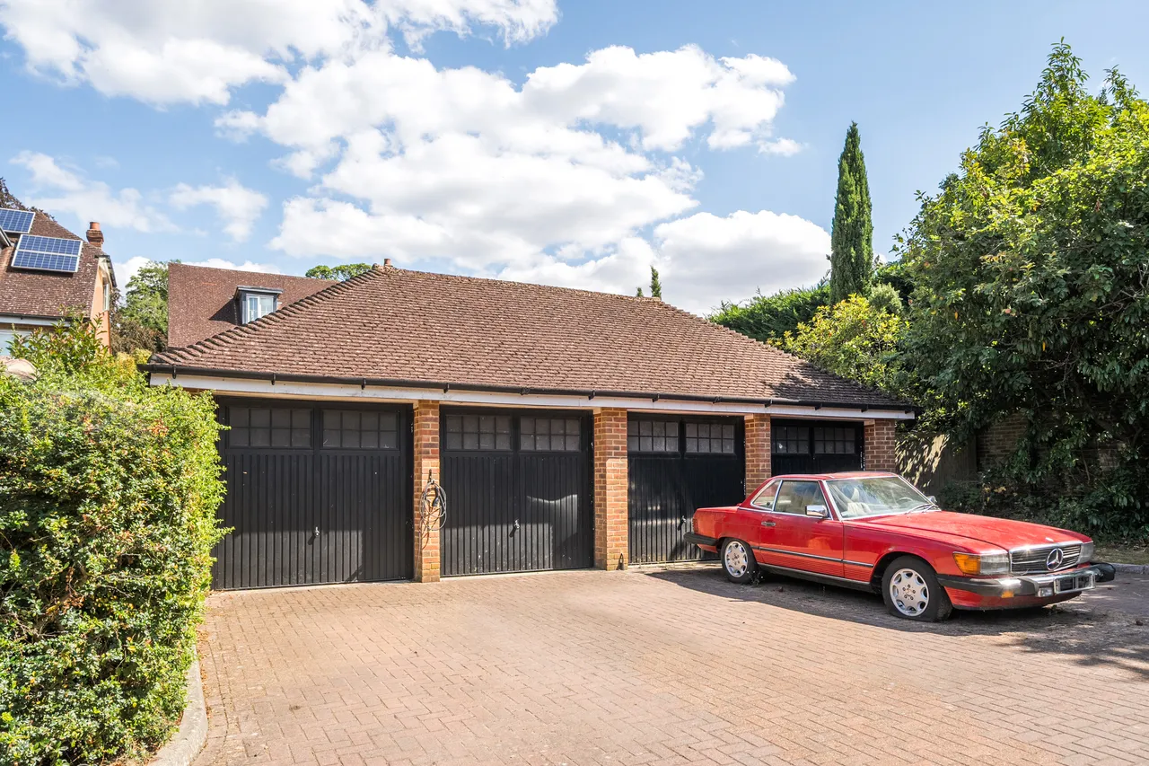 Newbery Close, Caterham, CR3, photo 11