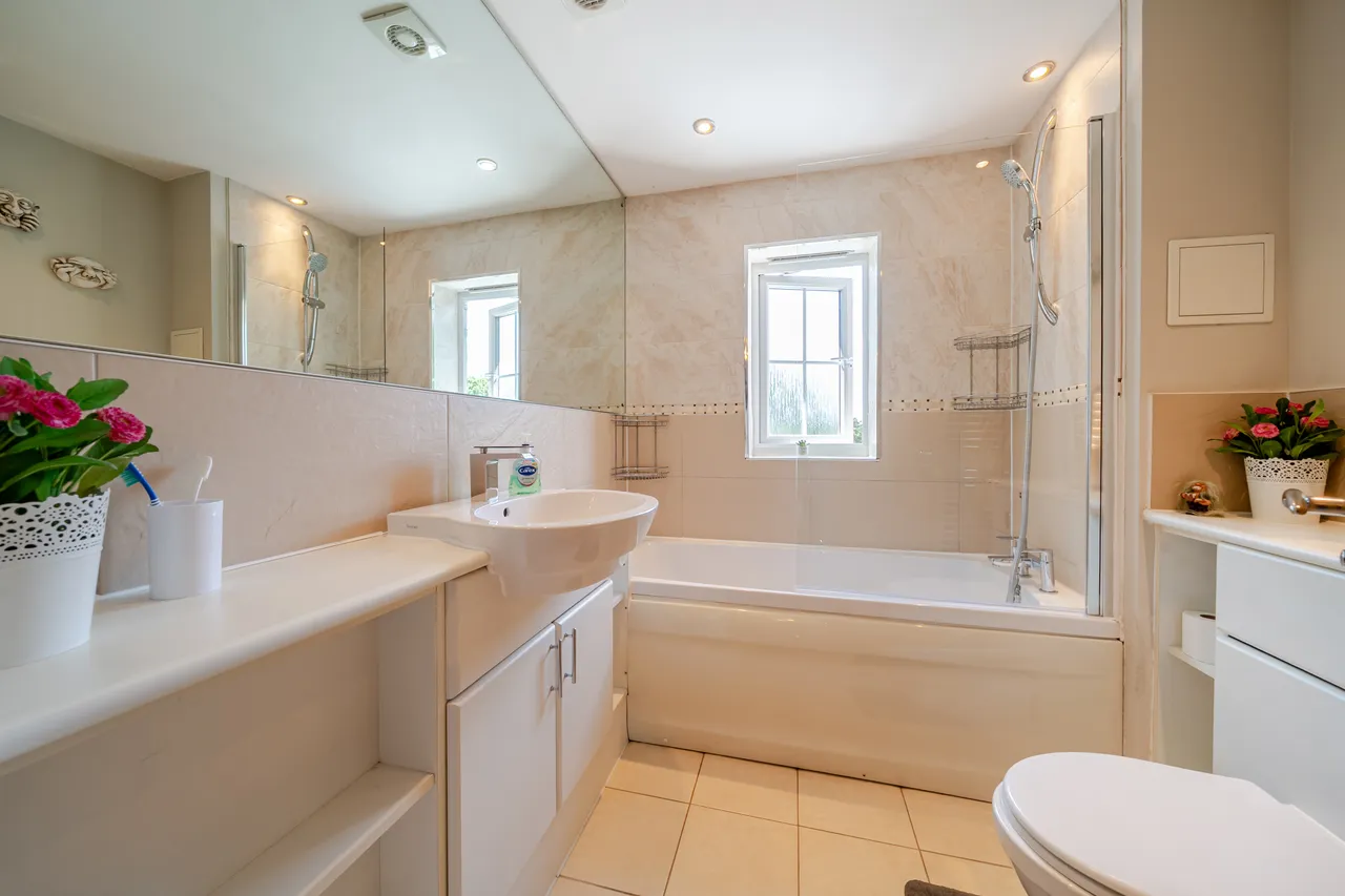 Newbery Close, Caterham, CR3, photo 12