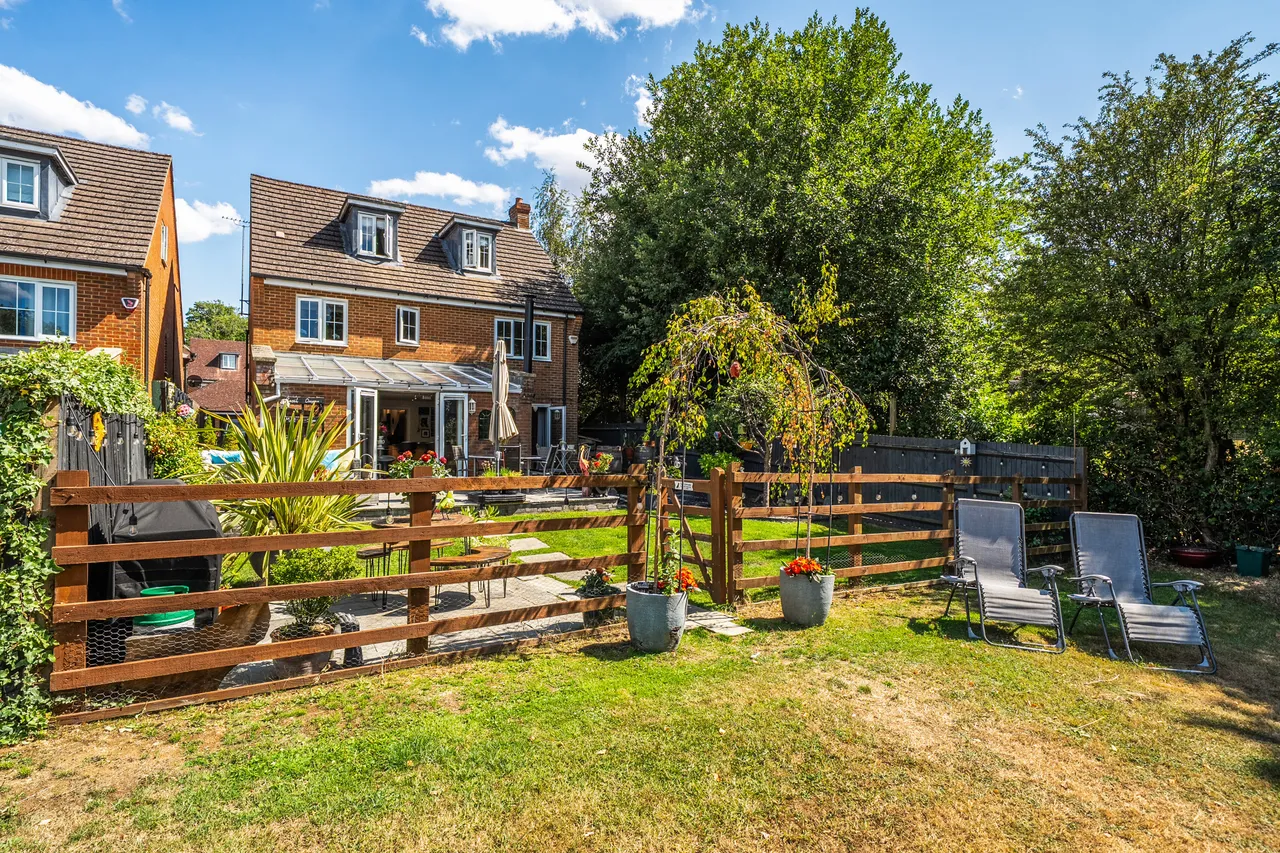 Newbery Close, Caterham, CR3, photo 10