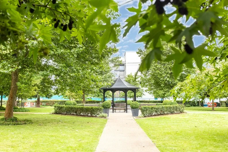 Beaufort Square, Beaufort Park, NW9, photo 20