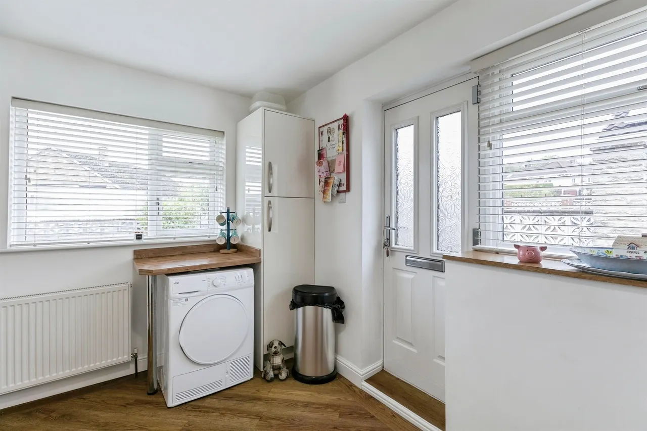 West View Crescent, Goldthorpe, S63, photo 7