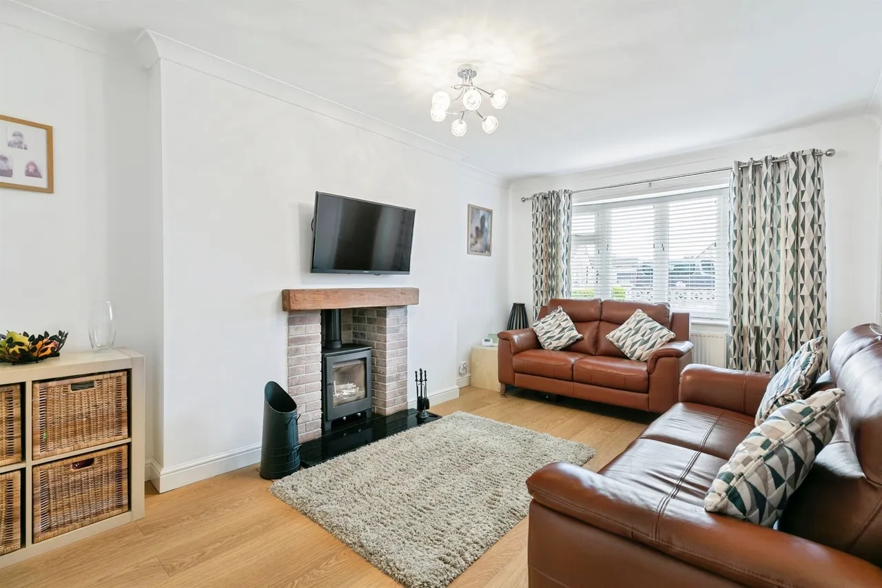 West View Crescent, Goldthorpe, S63, photo 2