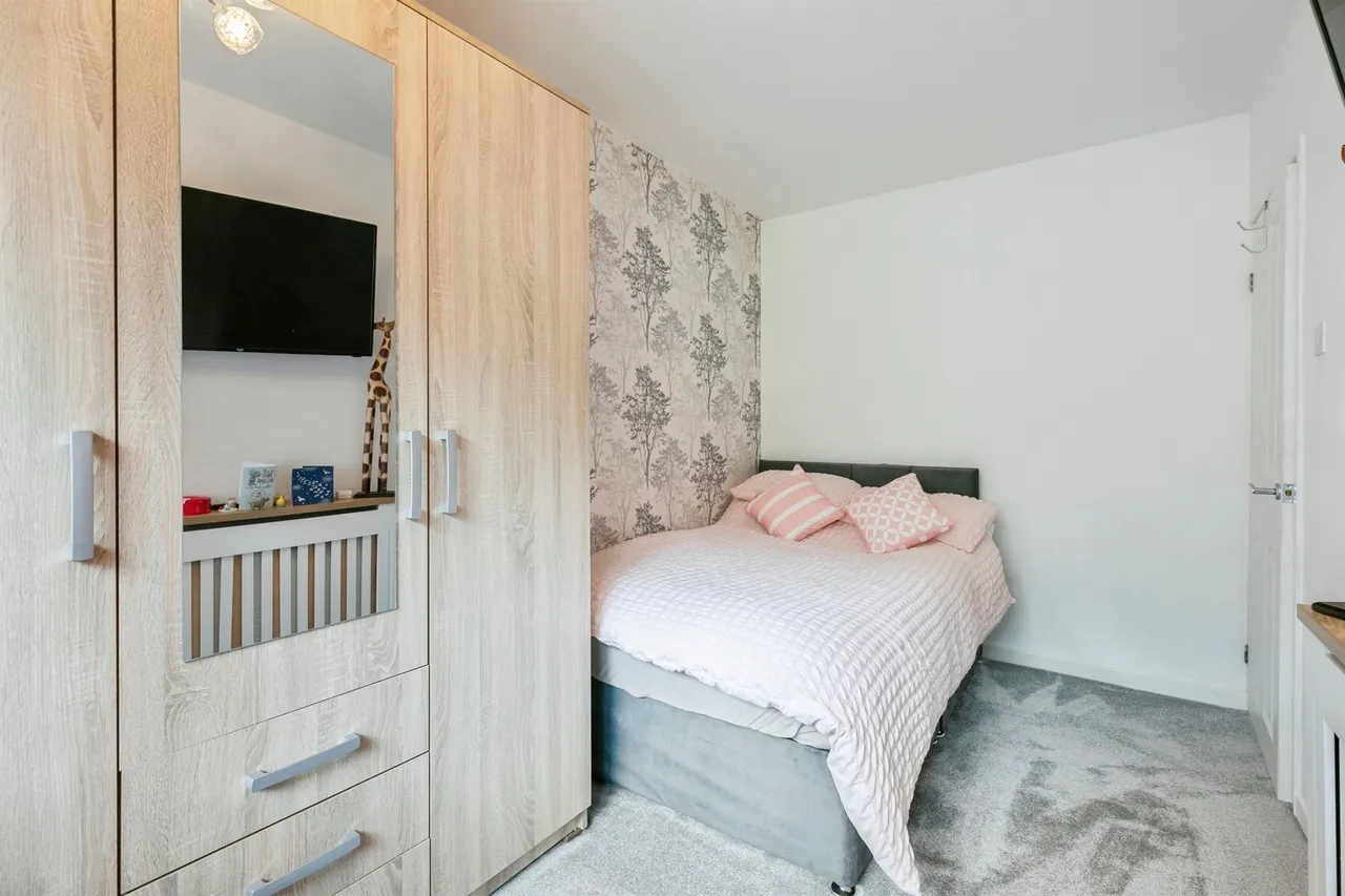 West View Crescent, Goldthorpe, S63, photo 11