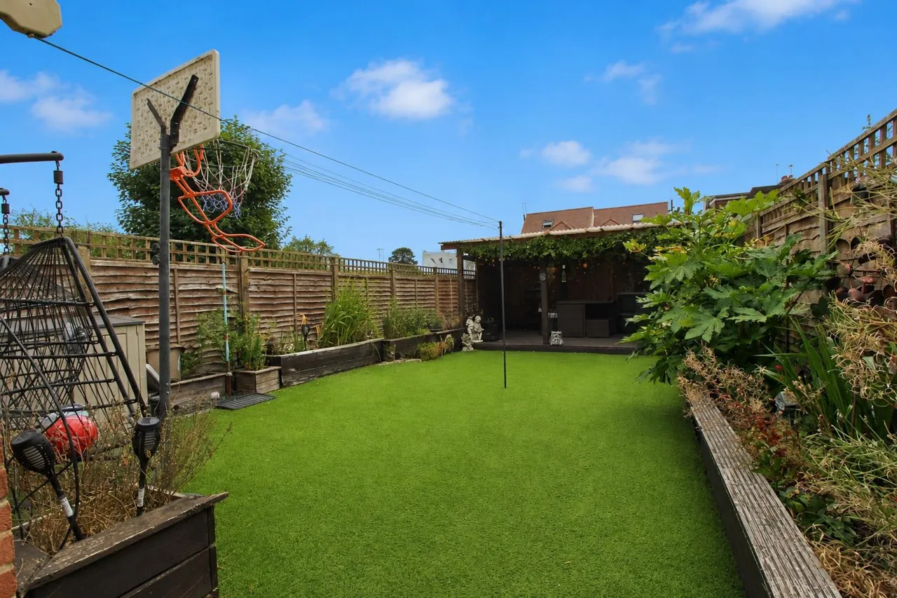 Claremont, Cheshunt, photo 15