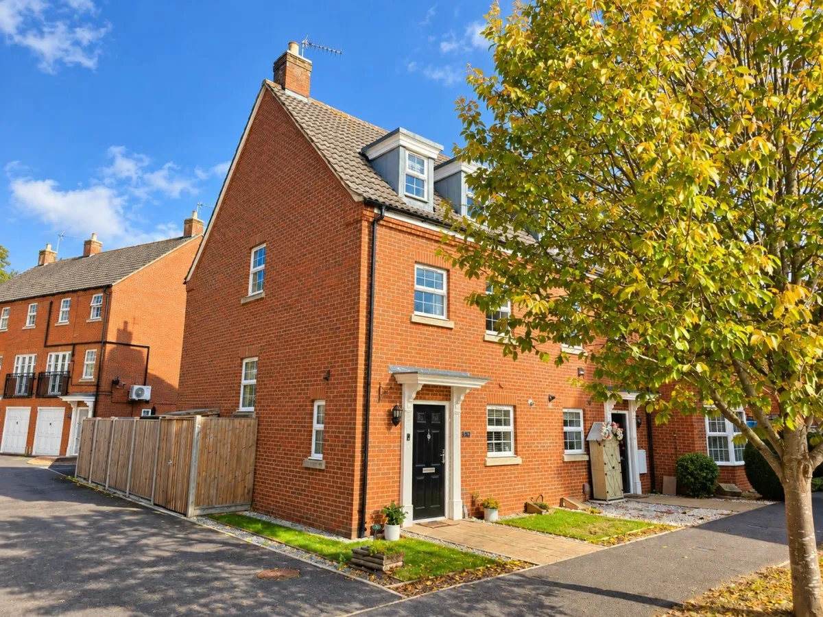 3 bed house for sale, Langstone Ley Welwyn Garden City, AL7