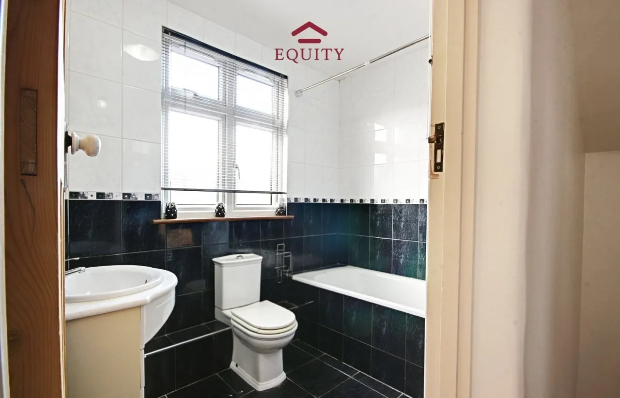 Armfield Road, Enfield, photo 13
