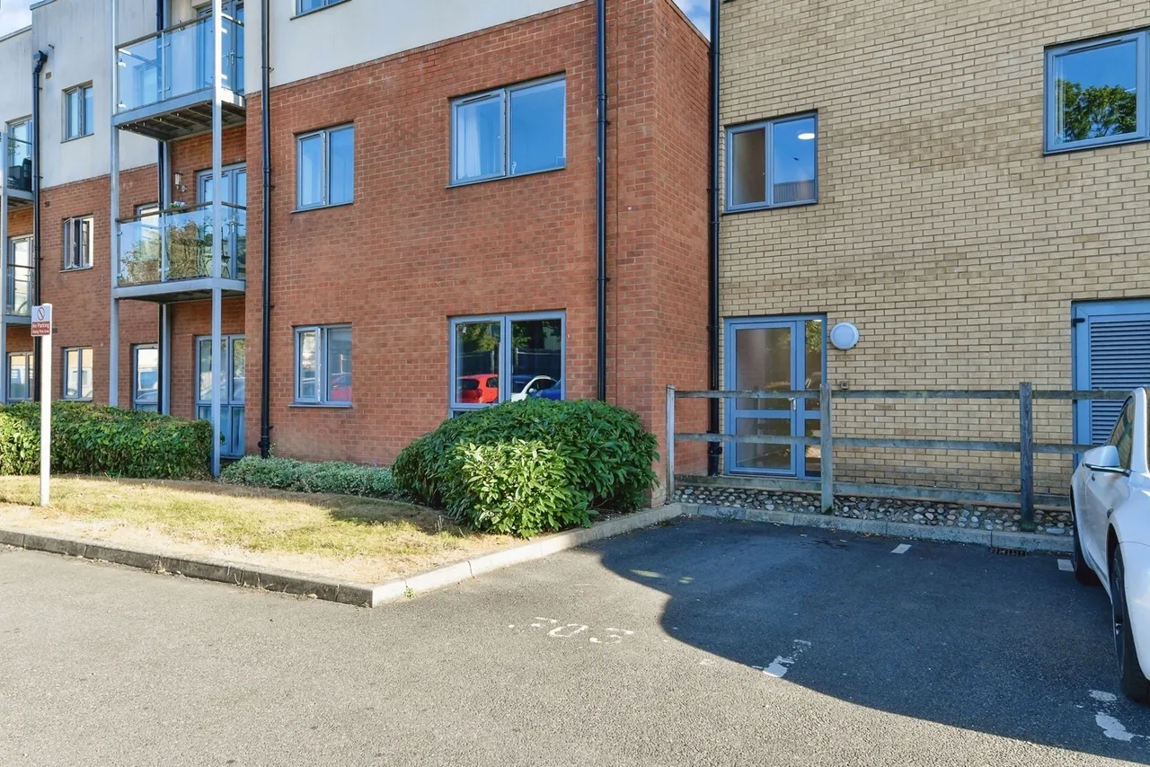 Admiral Drive, STEVENAGE, Hertfordshire, SG1, photo 18