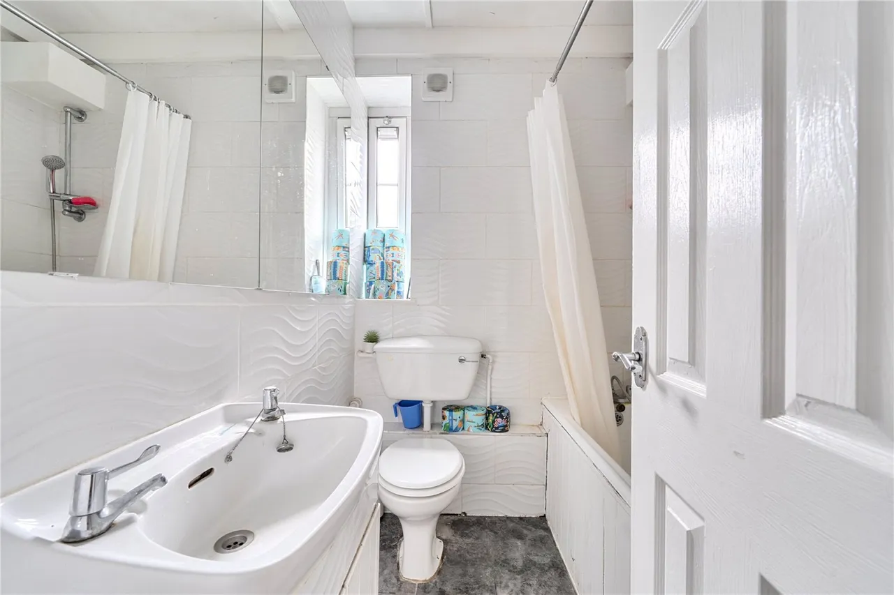 Harmood Street, Chalk Farm, NW1, photo 6