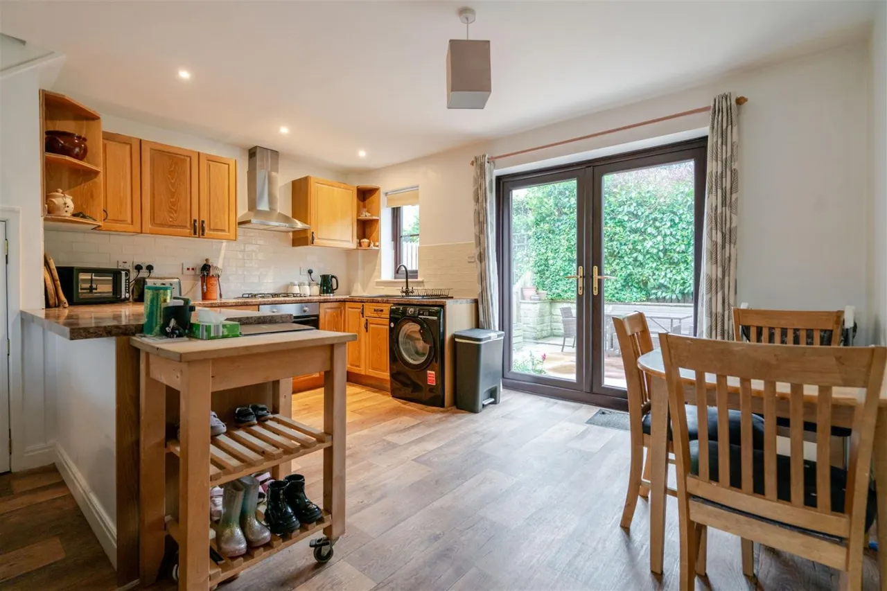 Westwood, Carleton, BD23, photo 5