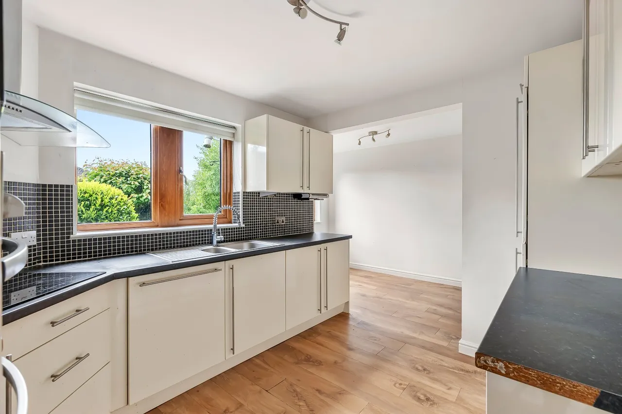 Banklands Avenue, Silsden, BD20, photo 7