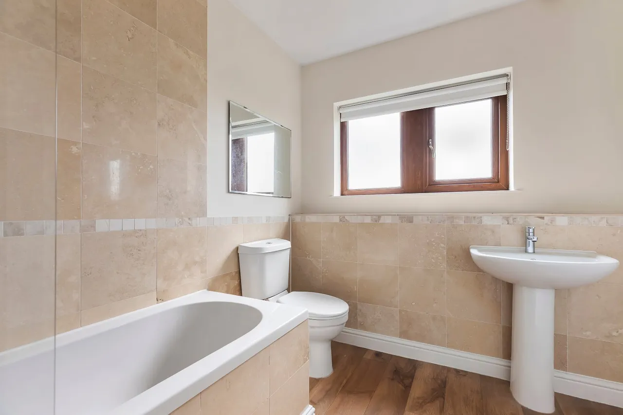 Banklands Avenue, Silsden, BD20, photo 22