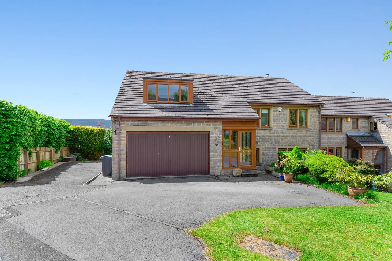 4 bed house for sale, Banklands Avenue, Silsden, BD20