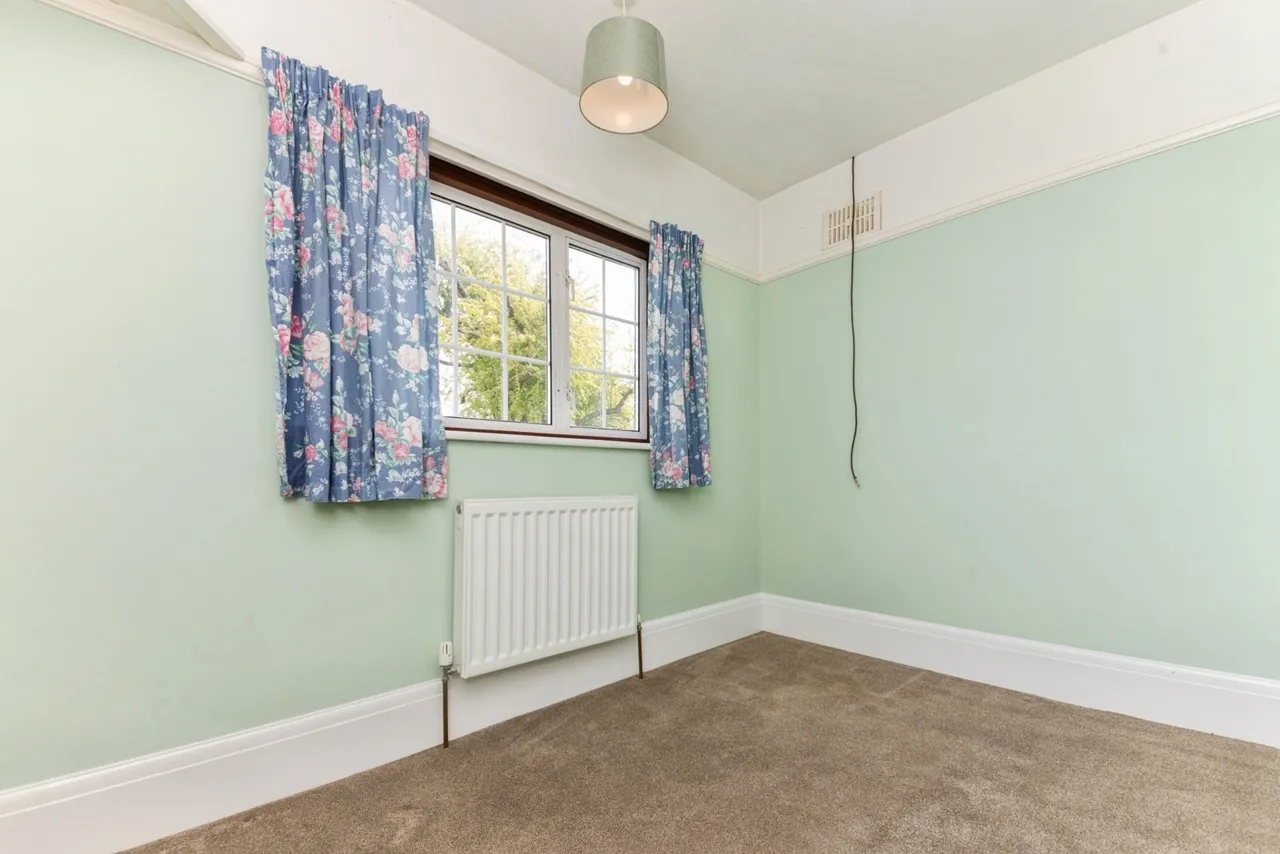 Arnold Road, Clacton-on-Sea, Essex, CO15, photo 13