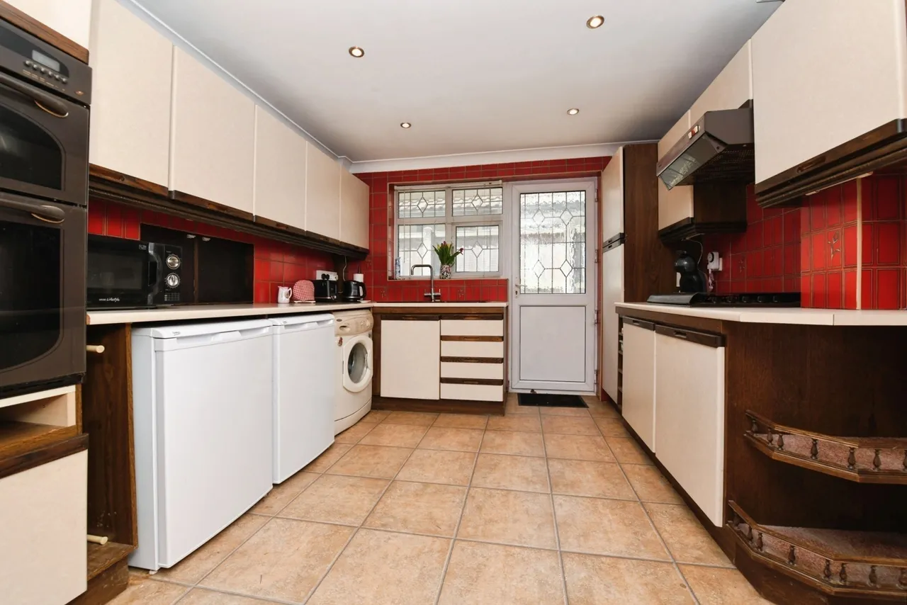 Furrowfelde, Basildon, Essex, SS16, photo 3