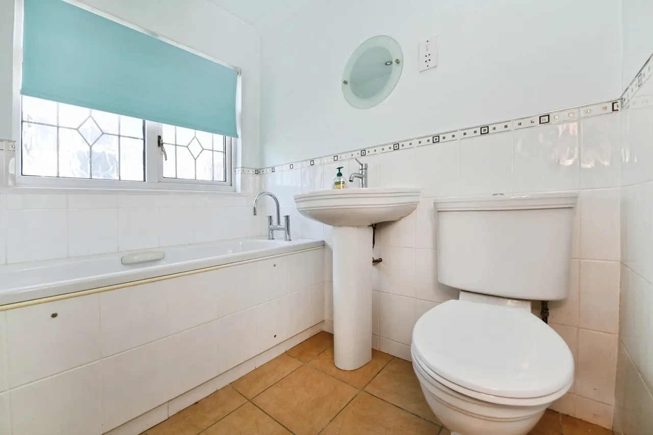 Furrowfelde, Basildon, Essex, SS16, photo 19