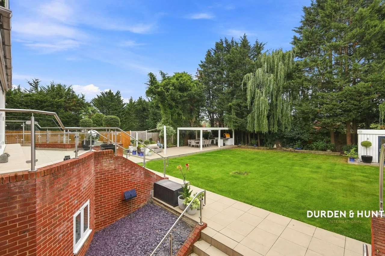 Parklands, Chigwell, IG7, photo 31