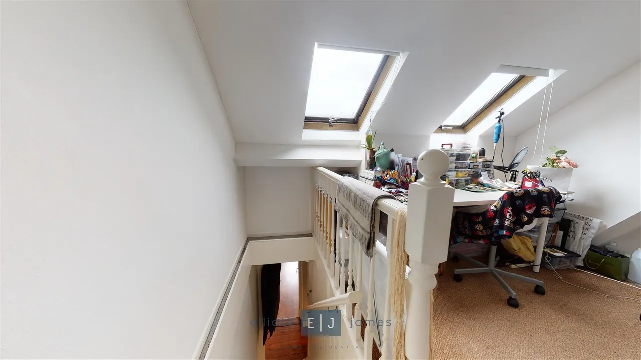 Princes Road, Buckhurst Hill, photo 10