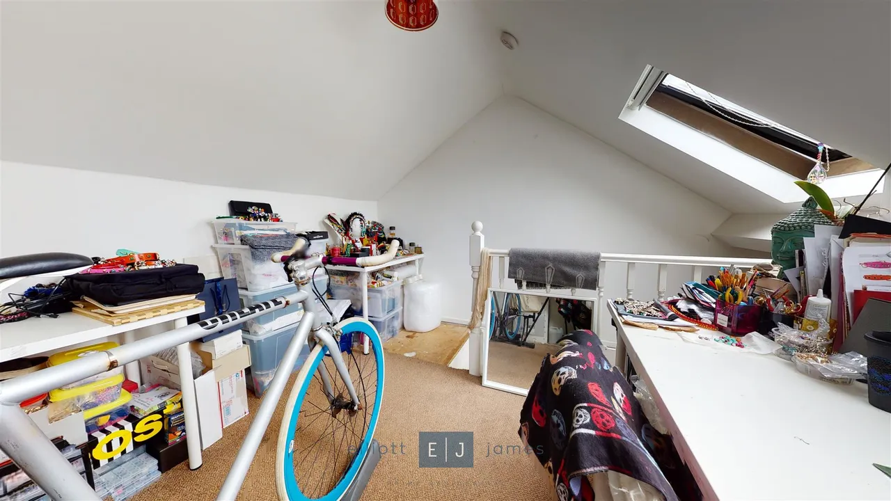 Princes Road, Buckhurst Hill, photo 9